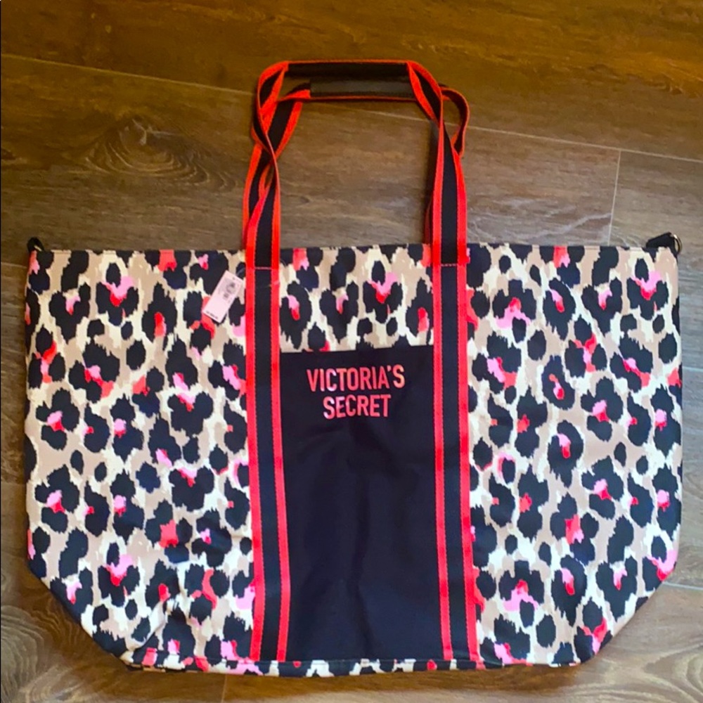 NEW Victoria’s Secret Tote